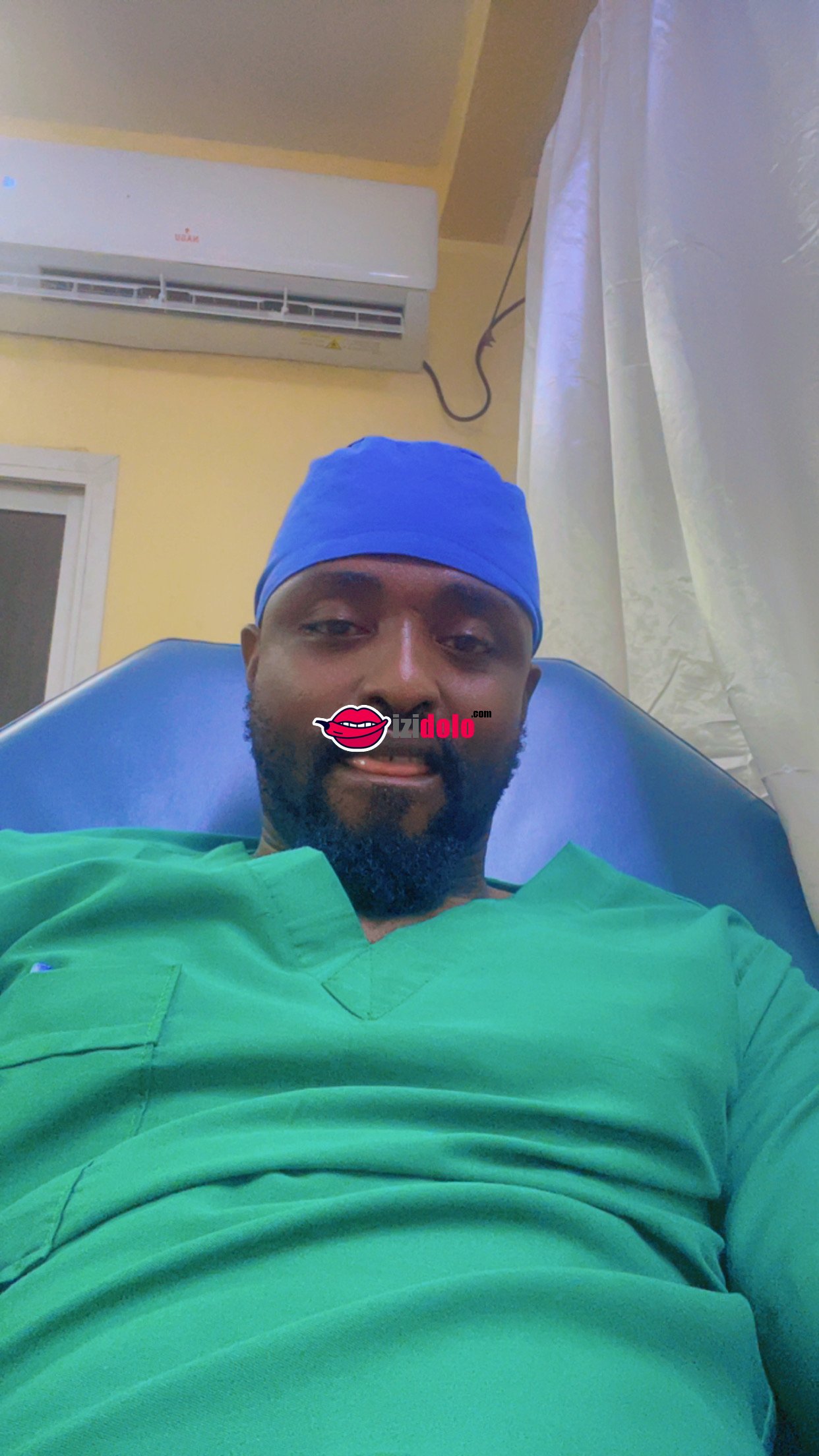 Homme donneur de plaisir #0